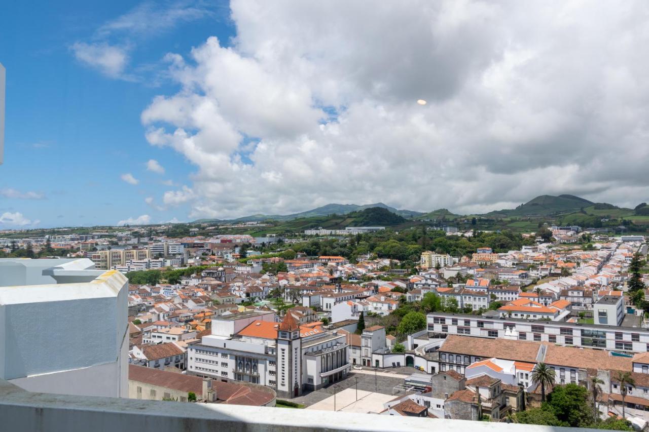 Atlantic Penthouse - City, Montain & Ocean - Free Parking Apartment *